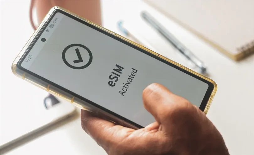 eSIM卡设置步骤1:前往蜂窝数据